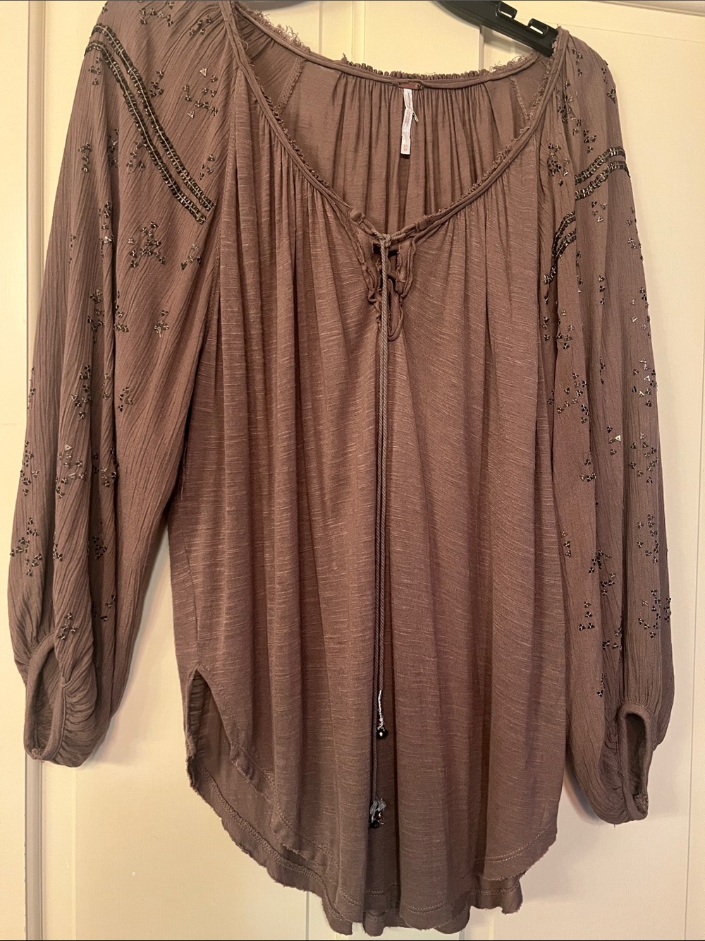 Free People Taupe Boho Tie-Front Peasant Tunic Top Beaded Flowy Sleeves XS